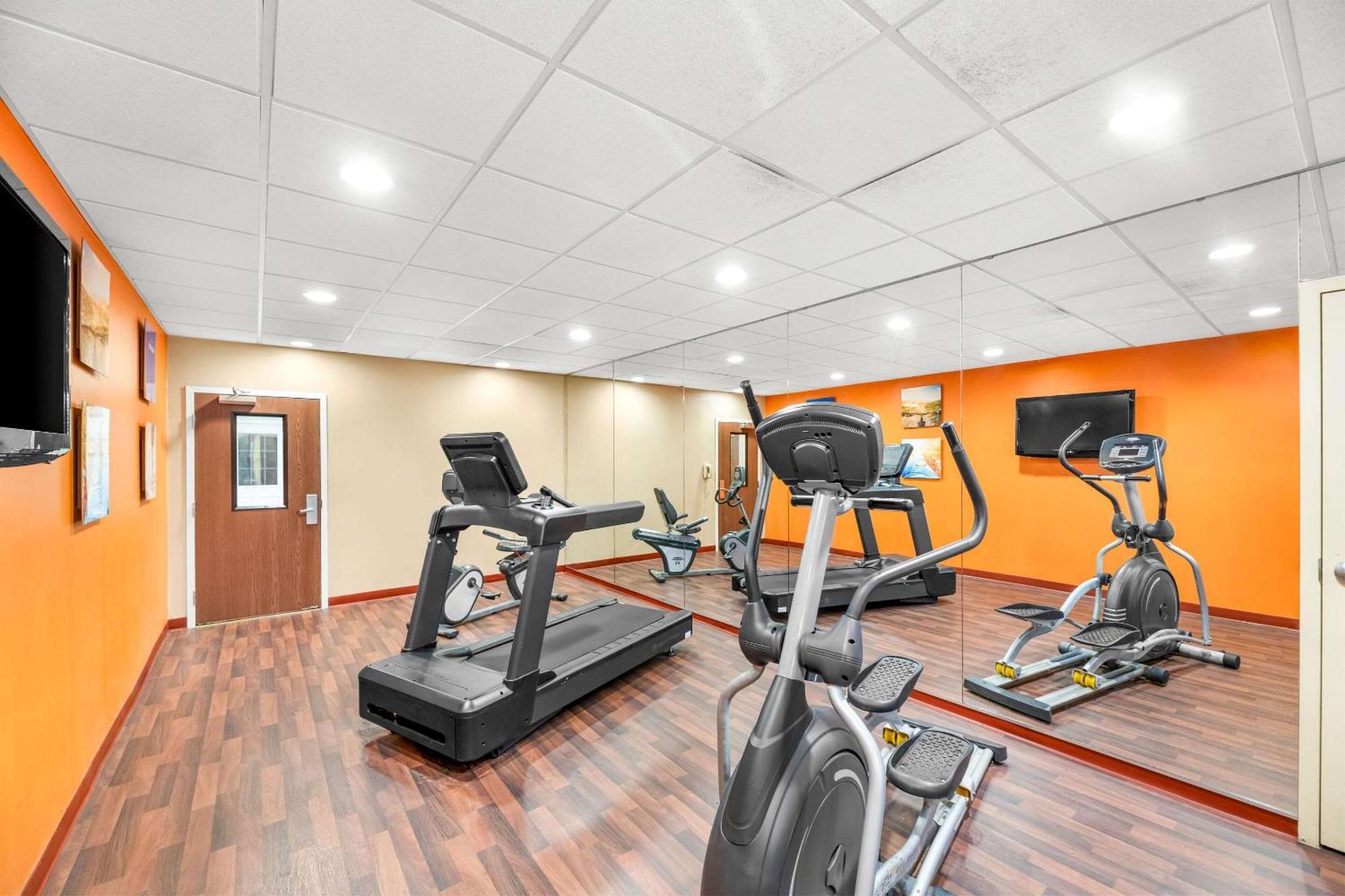 Comfort Suites Orlando Airport מראה חיצוני תמונה