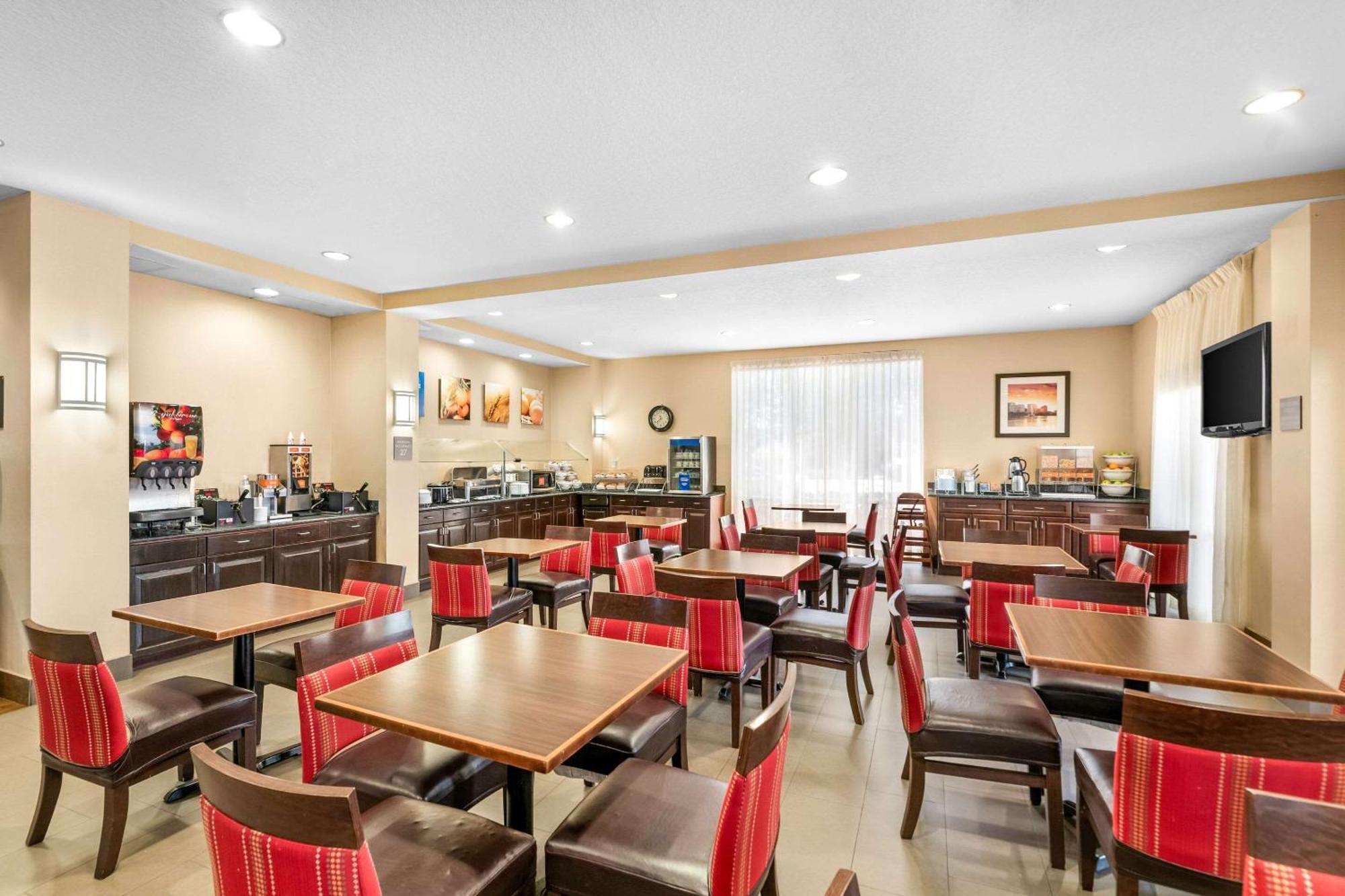 Comfort Suites Orlando Airport מראה חיצוני תמונה